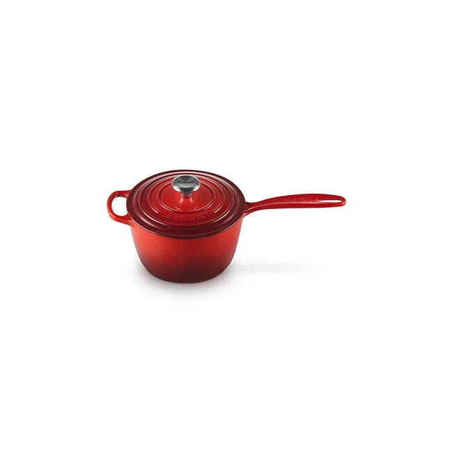 Le Creuset Signature Round Saucepan