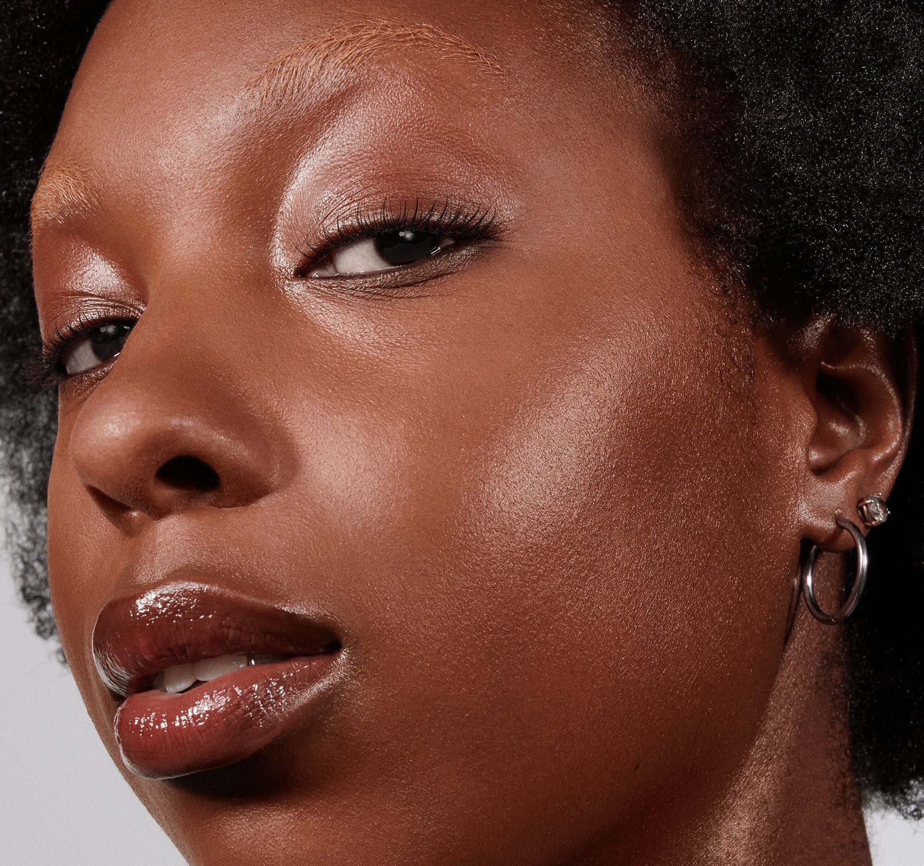 Lightform Extended Hydration Foundation