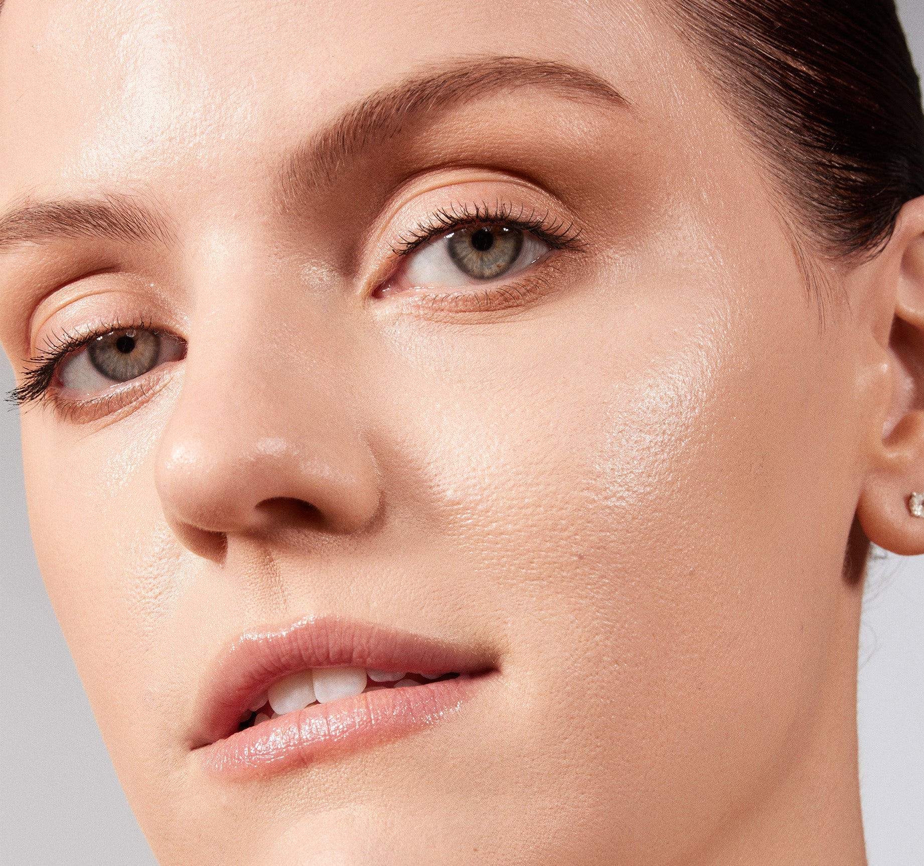 Lightform Extended Hydration Foundation