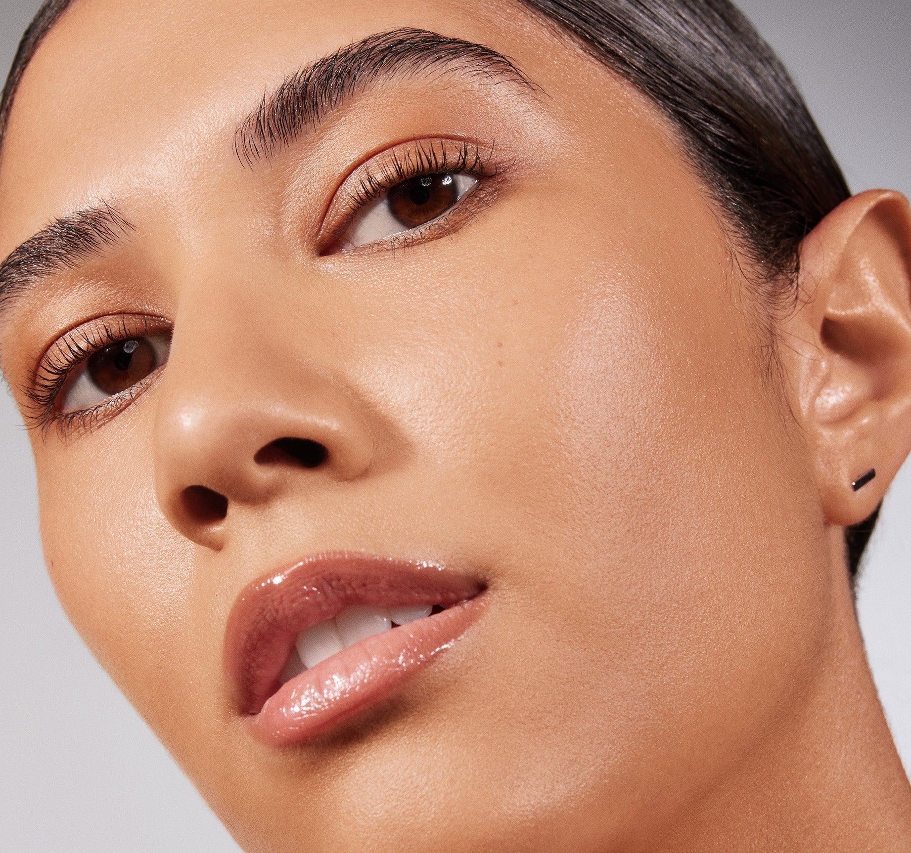 Lightform Extended Hydration Foundation