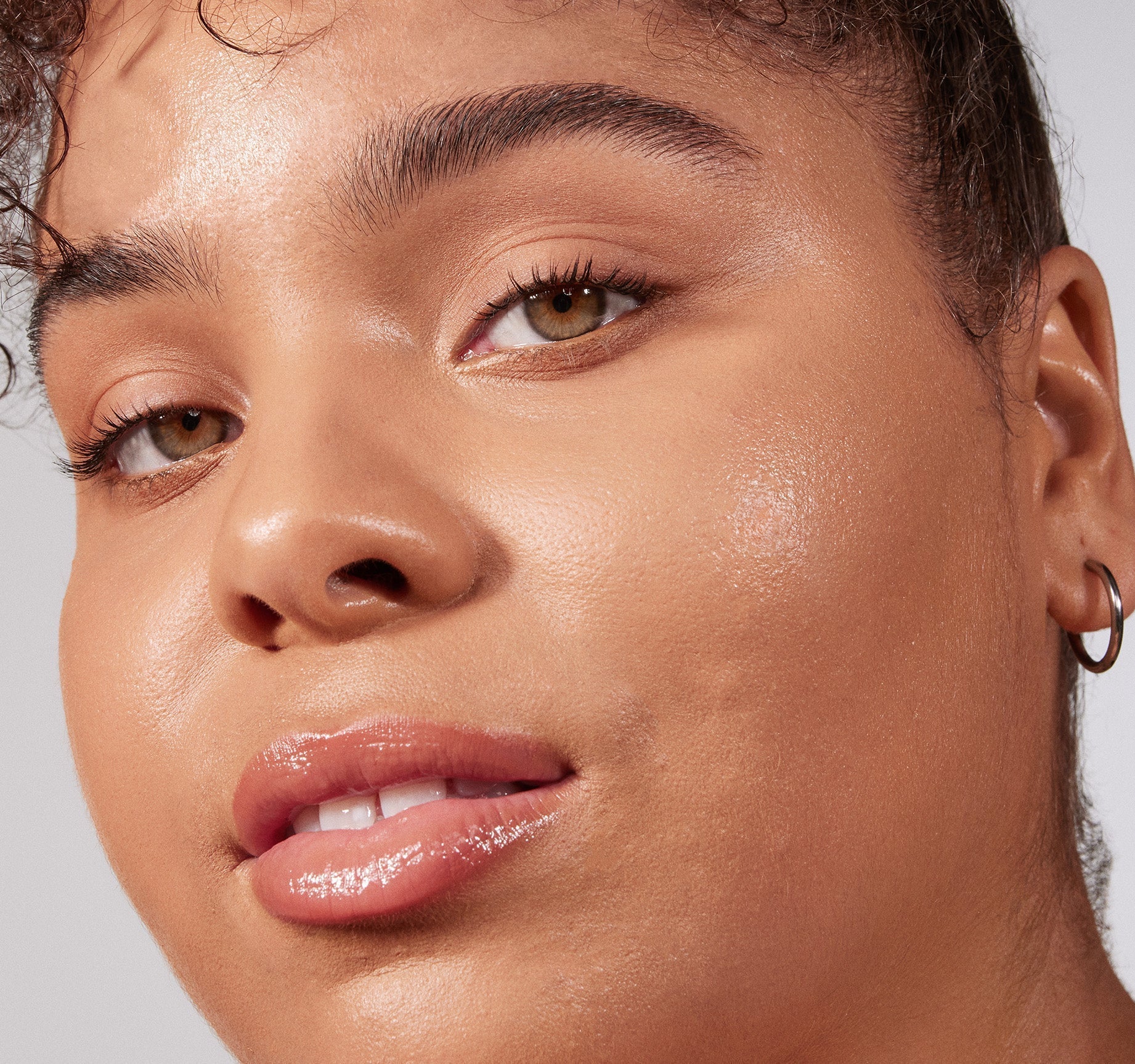 Lightform Extended Hydration Foundation